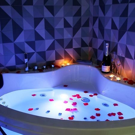 Apartamentos Las Trece Llaves Jacuzzi Bajo Reserva เมรีดา ภายนอก รูปภาพ