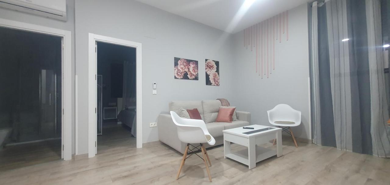 Apartamentos Las Trece Llaves Jacuzzi Bajo Reserva เมรีดา ภายนอก รูปภาพ