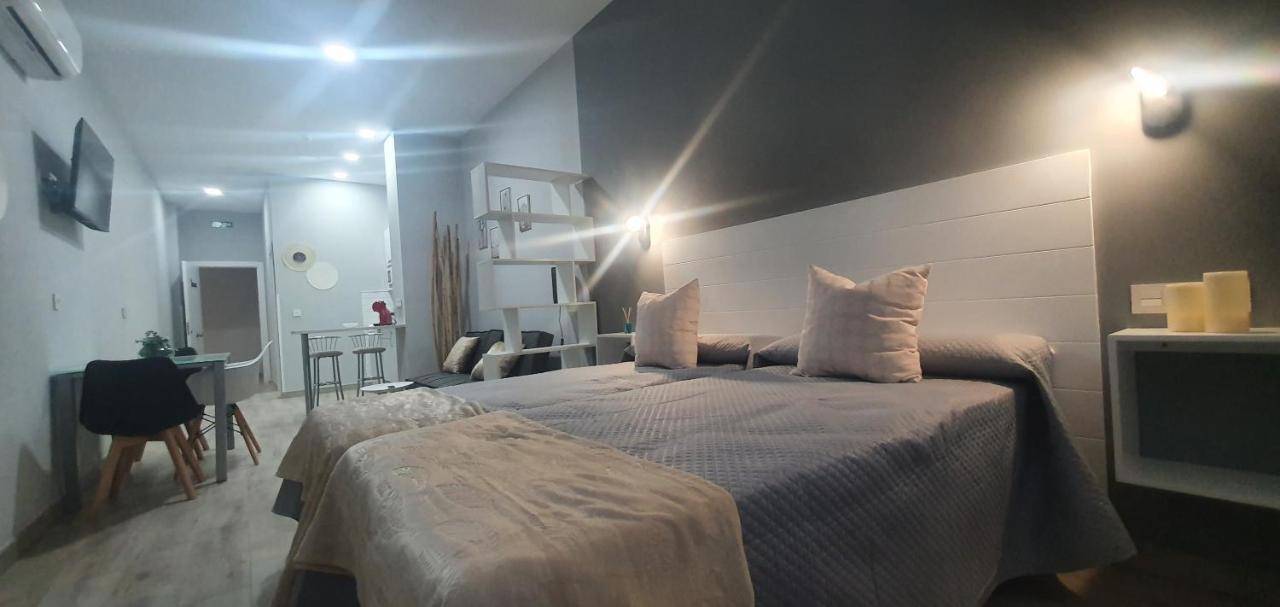 Apartamentos Las Trece Llaves Jacuzzi Bajo Reserva เมรีดา ภายนอก รูปภาพ