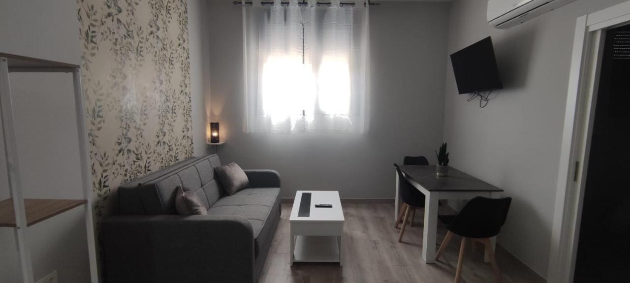Apartamentos Las Trece Llaves Jacuzzi Bajo Reserva เมรีดา ภายนอก รูปภาพ