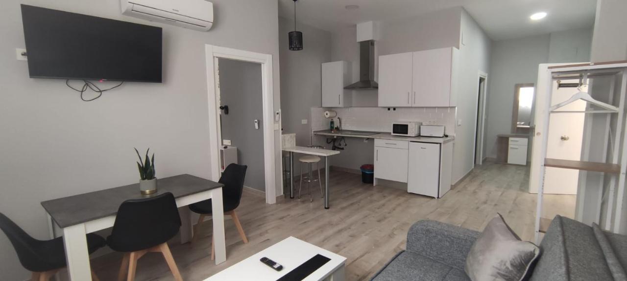 Apartamentos Las Trece Llaves Jacuzzi Bajo Reserva เมรีดา ภายนอก รูปภาพ