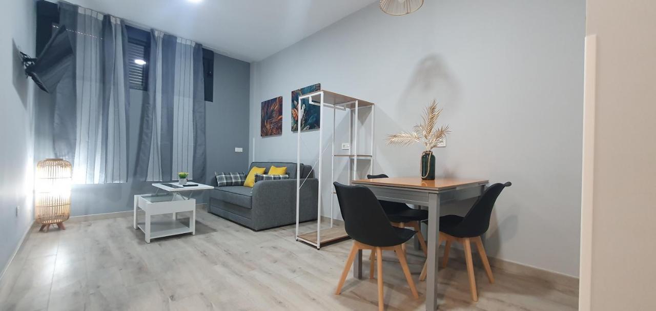 Apartamentos Las Trece Llaves Jacuzzi Bajo Reserva เมรีดา ภายนอก รูปภาพ