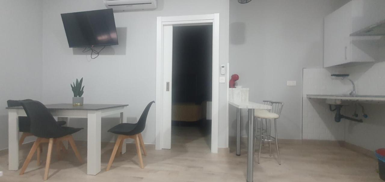 Apartamentos Las Trece Llaves Jacuzzi Bajo Reserva เมรีดา ภายนอก รูปภาพ